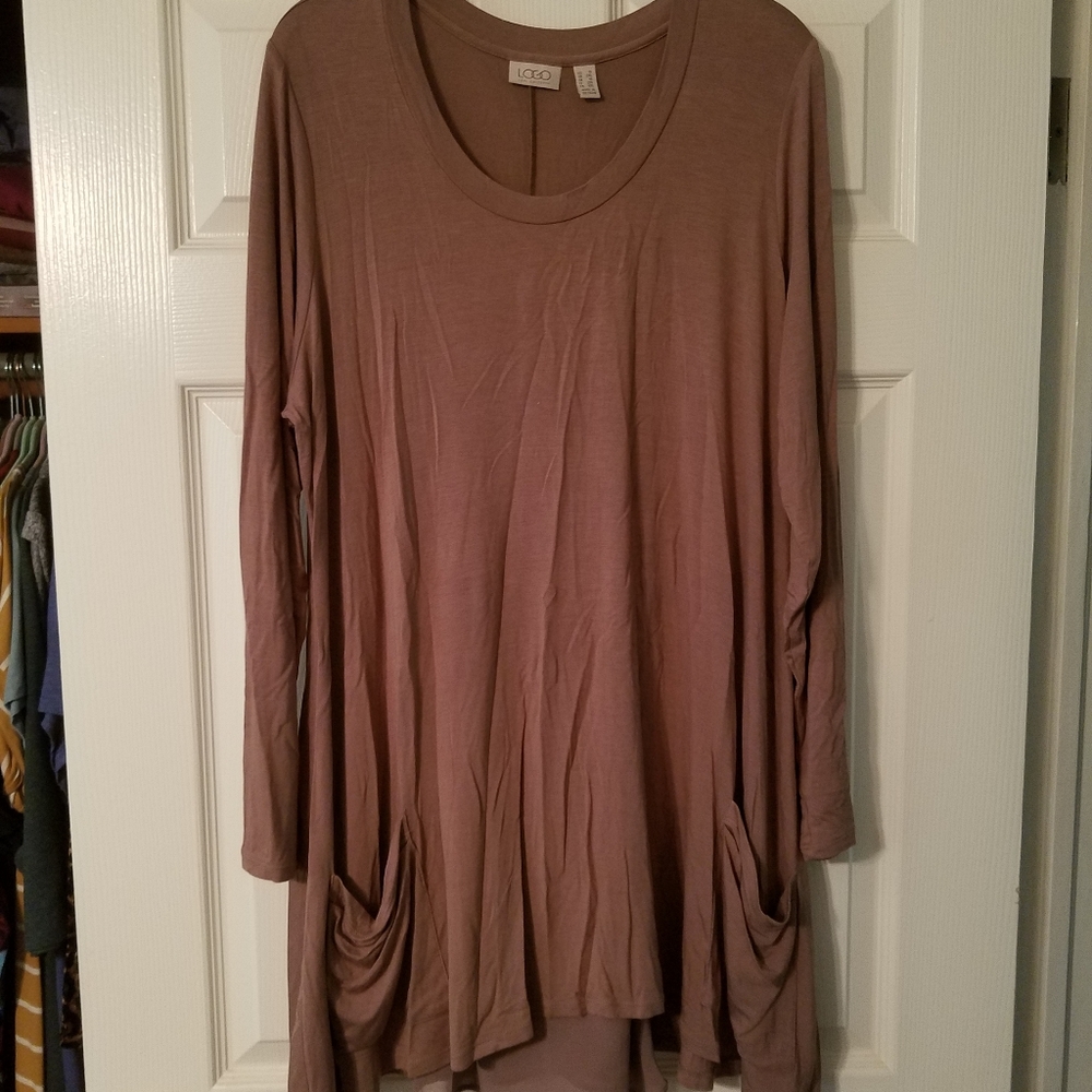 Logo tunic